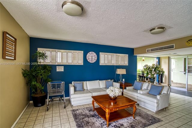 4500 Gefion Ct 304, Lake Worth, FL 33467