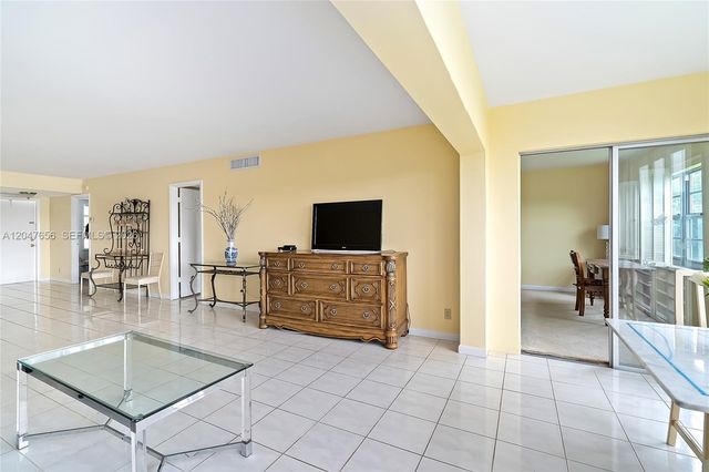 4500 Gefion Ct 304, Lake Worth, FL 33467