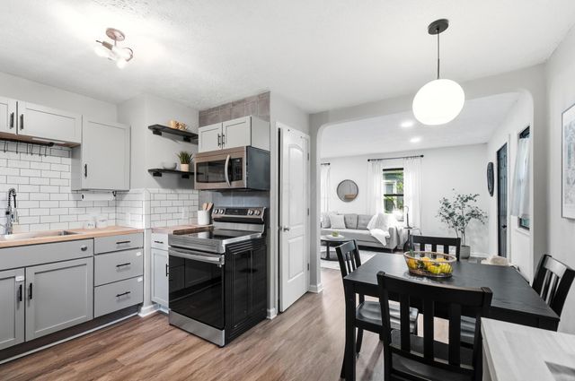 5698 Indianola Avenue, Worthington, OH 43085