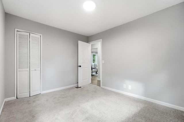5698 Indianola Avenue, Worthington, OH 43085