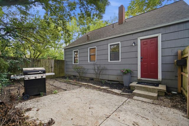 5698 Indianola Avenue, Worthington, OH 43085