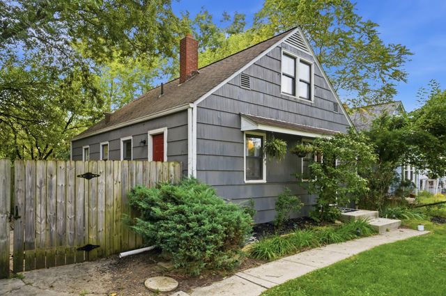 5698 Indianola Avenue, Worthington, OH 43085