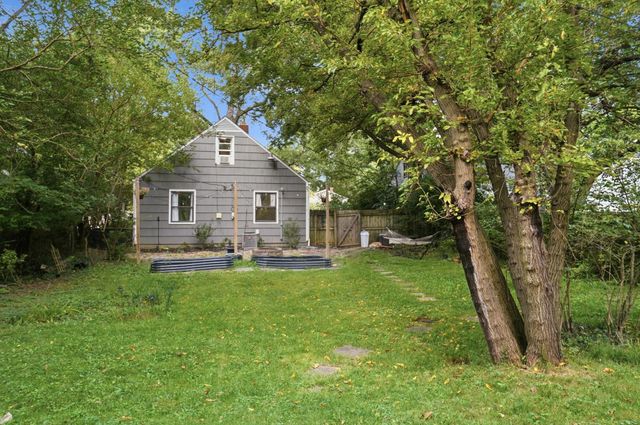5698 Indianola Avenue, Worthington, OH 43085