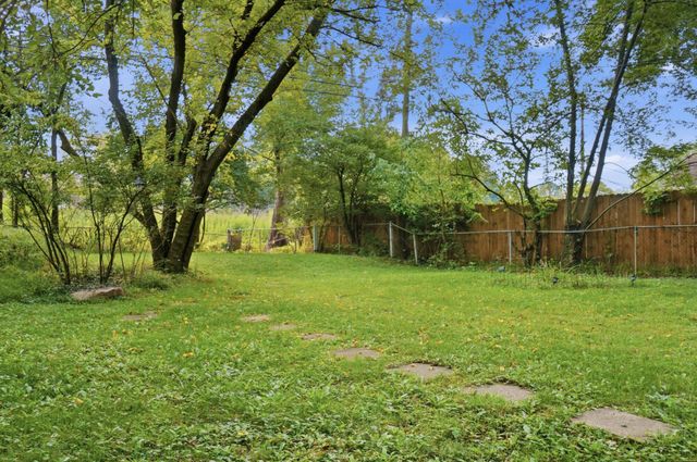 5698 Indianola Avenue, Worthington, OH 43085