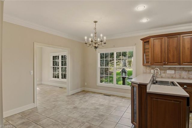 209 Brooks Landing Drive, Winston-salem, NC 27106