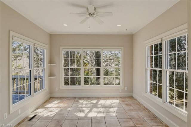 209 Brooks Landing Drive, Winston-salem, NC 27106