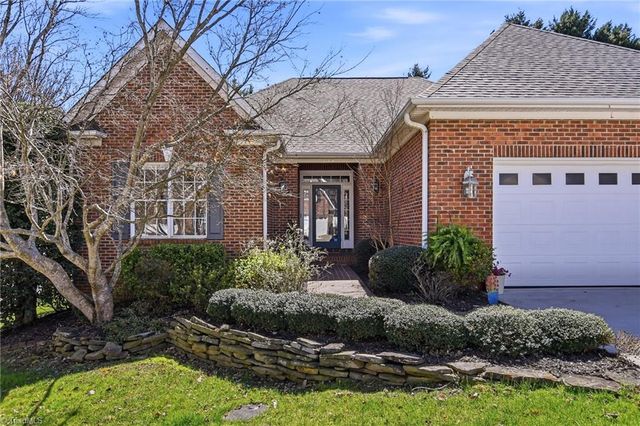 209 Brooks Landing Drive, Winston-salem, NC 27106