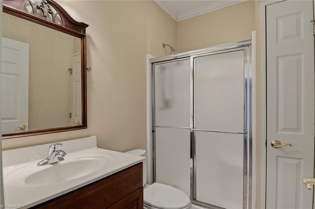 209 Brooks Landing Drive, Winston-salem, NC 27106