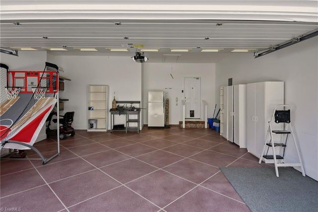 209 Brooks Landing Drive, Winston-salem, NC 27106