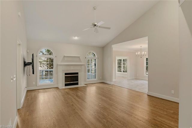 209 Brooks Landing Drive, Winston-salem, NC 27106