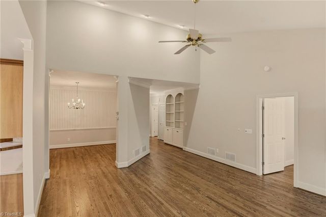 209 Brooks Landing Drive, Winston-salem, NC 27106