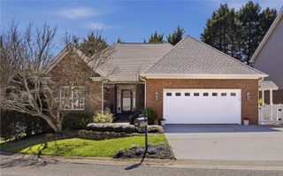 209 Brooks Landing Drive, Winston-salem, NC 27106