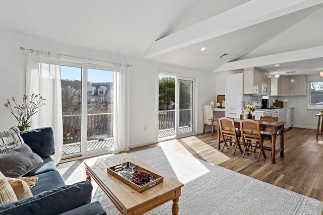 20 Evergreen St, Wareham, MA 02558