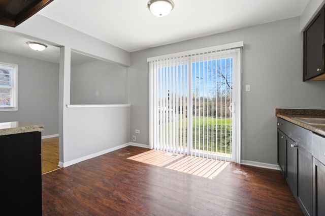 16544 Prairie Avenue, South Holland, IL 60473