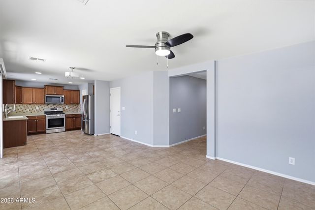 1717 W BUCKHORN Trail, Phoenix, AZ 85085