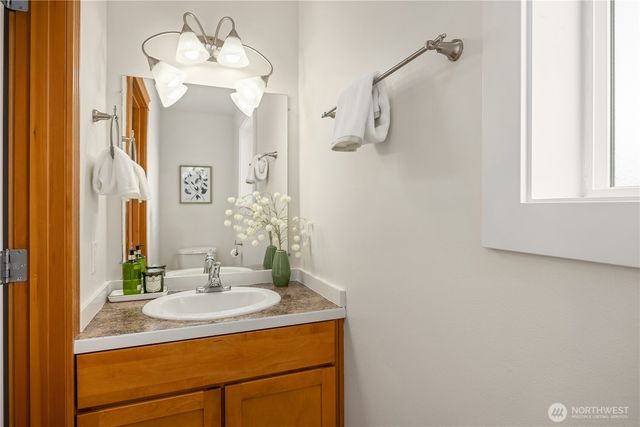 15033 70th Avenue NE, Kenmore, WA 98028