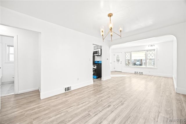 31 Chadduck Avenue, Buffalo, NY 14207