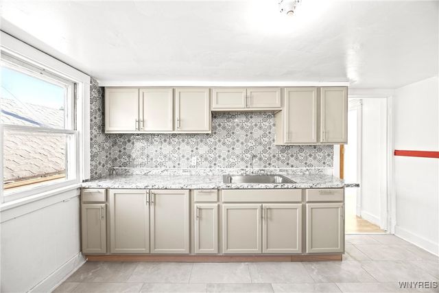 31 Chadduck Avenue, Buffalo, NY 14207