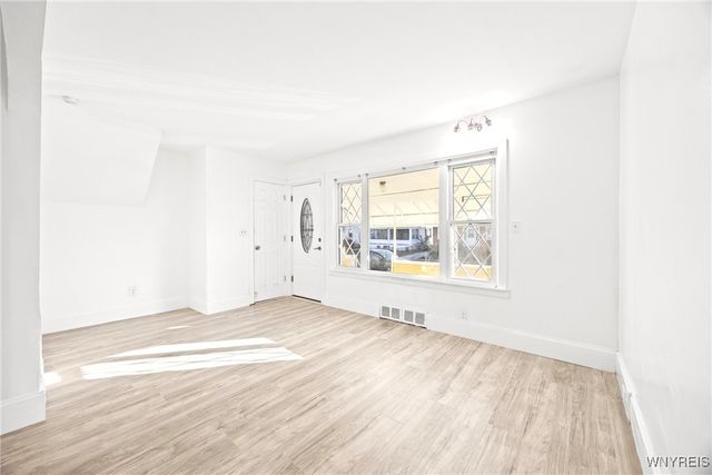 31 Chadduck Avenue, Buffalo, NY 14207