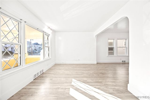 31 Chadduck Avenue, Buffalo, NY 14207