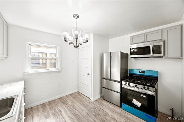 31 Chadduck Avenue, Buffalo, NY 14207