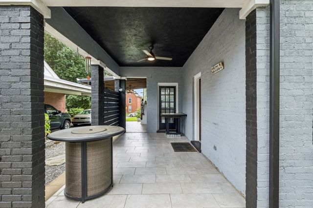 214 River St, Hartsville, TN 37074