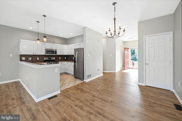 126 SHINN CIR, Wilmington, DE 19808