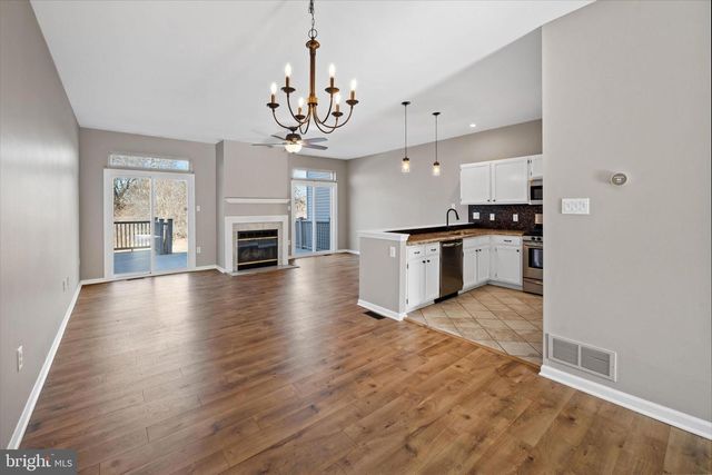 126 SHINN CIR, Wilmington, DE 19808