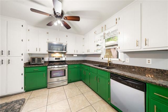 2054 S Cove Trail, Marietta, GA 30066