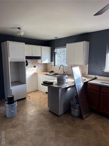 1770 Cargill Drive, St Louis, MO 63136