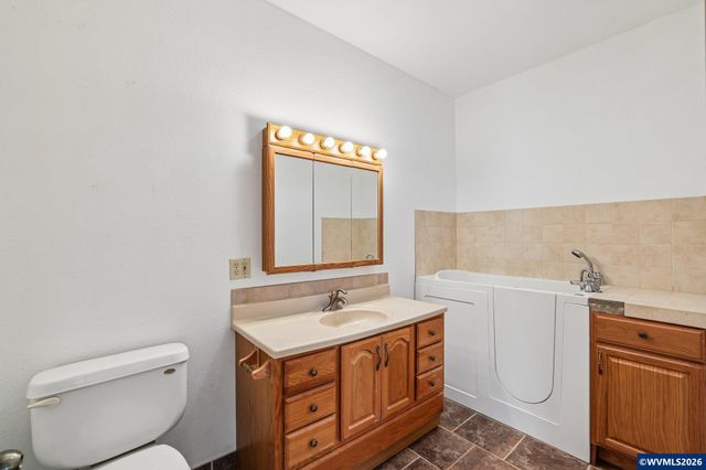 9264 Glory Ct NE, Salem, OR 97305