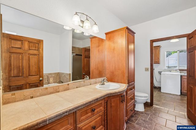9264 Glory Ct NE, Salem, OR 97305