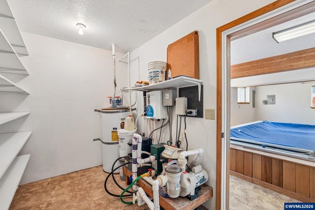 9264 Glory Ct NE, Salem, OR 97305