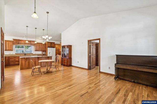9264 Glory Ct NE, Salem, OR 97305