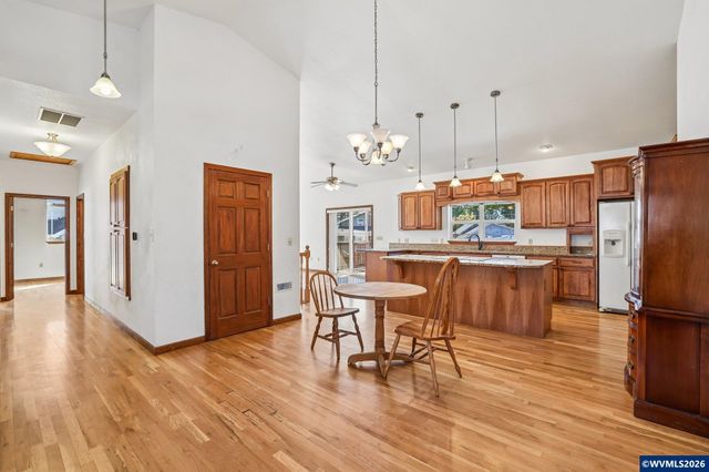 9264 Glory Ct NE, Salem, OR 97305