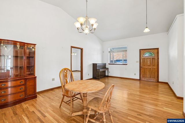 9264 Glory Ct NE, Salem, OR 97305