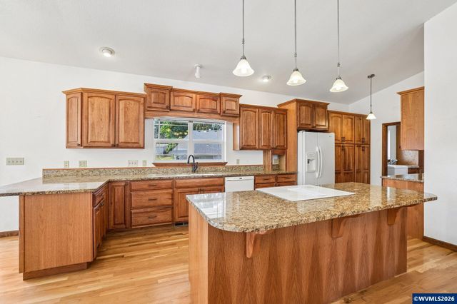 9264 Glory Ct NE, Salem, OR 97305