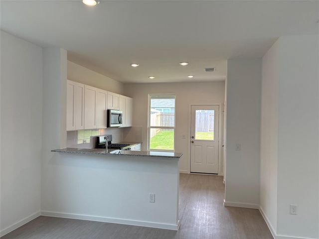 26017 Hampshire Drive, Magnolia, TX 77355