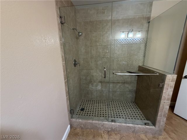 2140 Pinetop Lane 101, Las Vegas, NV 89119