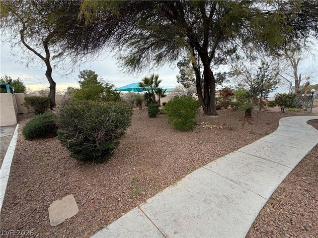 2140 Pinetop Lane 101, Las Vegas, NV 89119