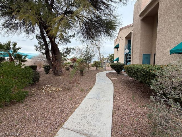 2140 Pinetop Lane 101, Las Vegas, NV 89119