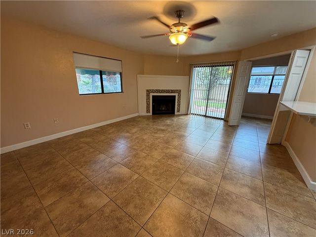 2140 Pinetop Lane 101, Las Vegas, NV 89119