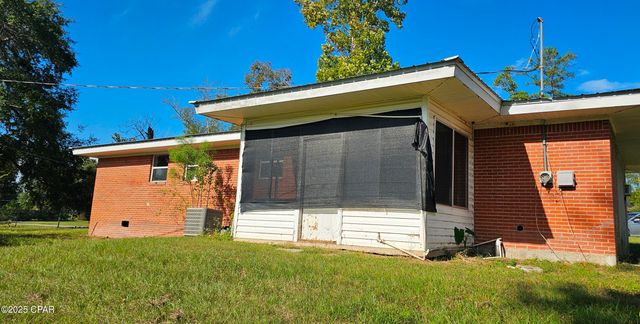 3226 Paulk Road, Marianna, FL 32446