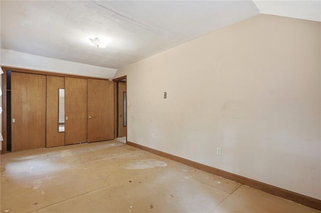 12 Robert Avenue, Portsmouth, RI 02871