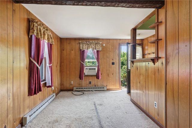 12 Robert Avenue, Portsmouth, RI 02871