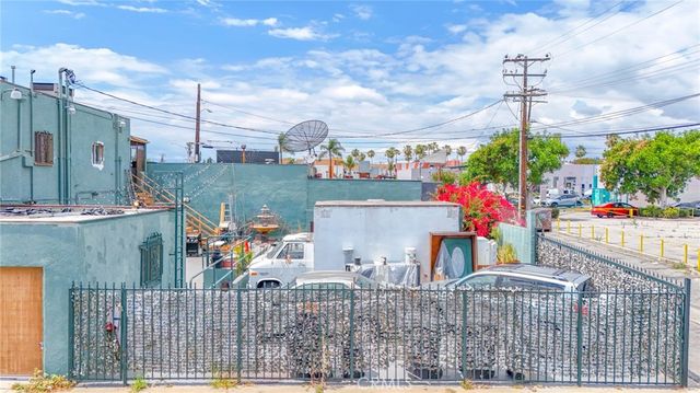 5221 E Beverly Boulevard, Los Angeles, CA 90022