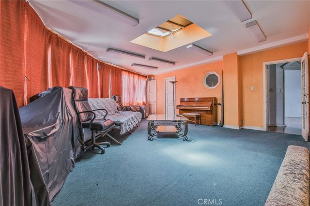 5221 E Beverly Boulevard, Los Angeles, CA 90022