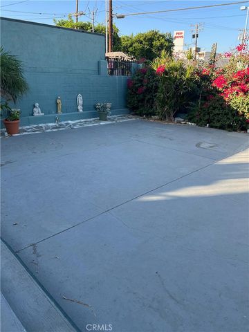 5221 E Beverly Boulevard, Los Angeles, CA 90022