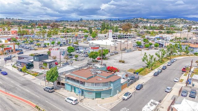 5221 E Beverly Boulevard, Los Angeles, CA 90022