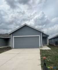 5716 Alope Way, Seguin, TX 78155